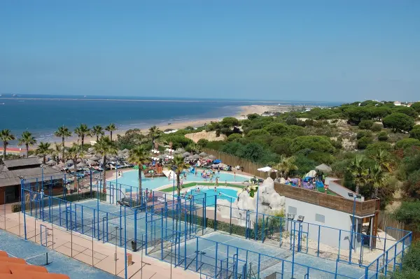 Find the best padel hotels in Andalucia