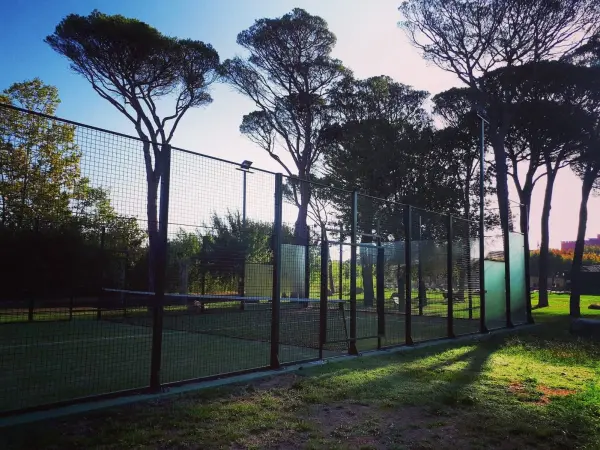 Terrain de padel : 1881 Hotel Balneario Vichy Catalan, Catalogne - photo 2
