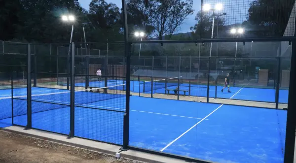 Terrain de padel : 360 Country Hotel, État-Libre - photo 2