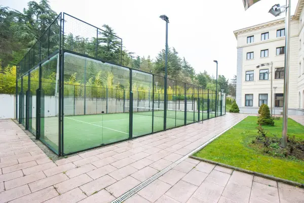 Terrain de padel : Abba Burgos Hotel, Castille-et-León - photo 2