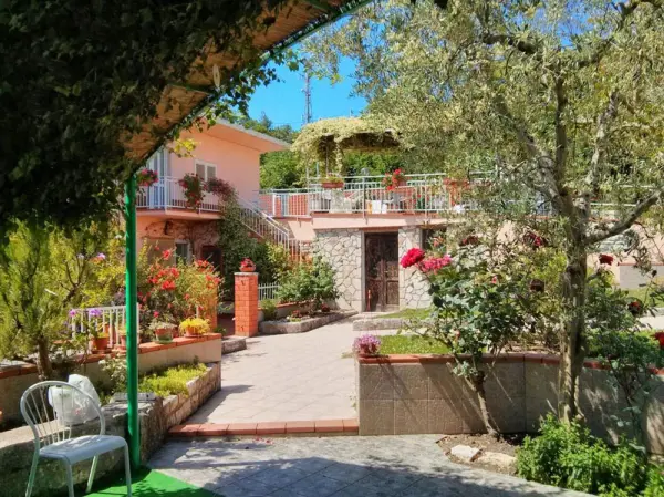 Agriturismo Alta Collina - photo 1 de l'hôtel
