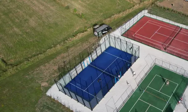 Terrain de padel : Agriturismo Il Pozzo, Polla - photo 1