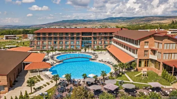 Ambassadori Kachreti - Hotelfoto 1