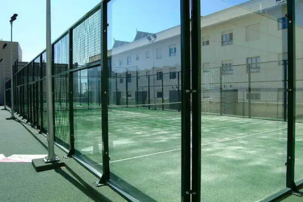 Pista de pádel en Apartamentos Turísticos Covadonga, Andalucía - foto 3