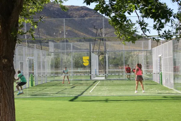 Padel court at Aparthotel Duva & Spa, Balearic Islands - photo 2