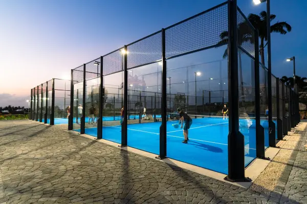 Padelplatz bei Apes Hill Barbados Golf and Resort Community, Saint James - Foto 1
