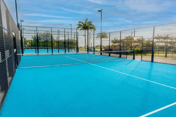 Terrain de padel : Apes Hill Barbados Golf and Resort Community, Saint James - photo 2