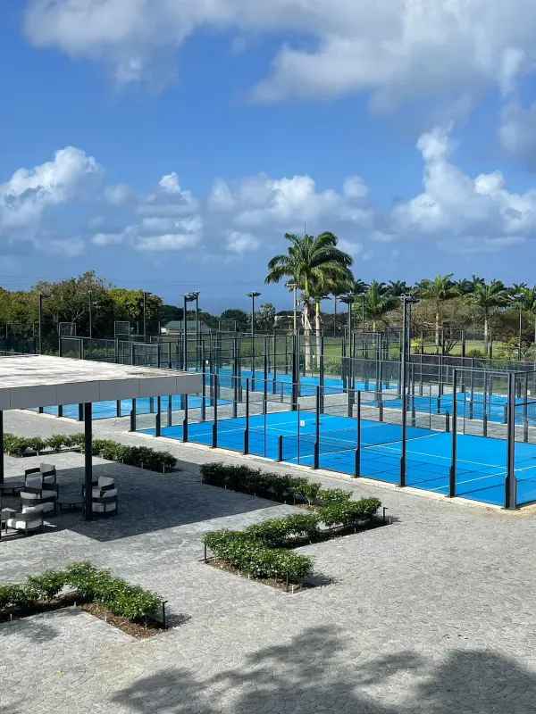 Padelplatz bei Apes Hill Barbados Golf and Resort Community, Saint James - Foto 3