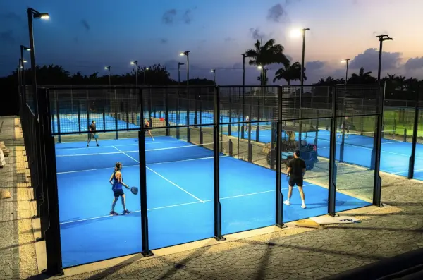 Padelplatz bei Apes Hill Barbados Golf and Resort Community, Saint James - Foto 4