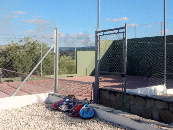 Pista de pádel en Baena Padel Villa, Andalucía - foto 1