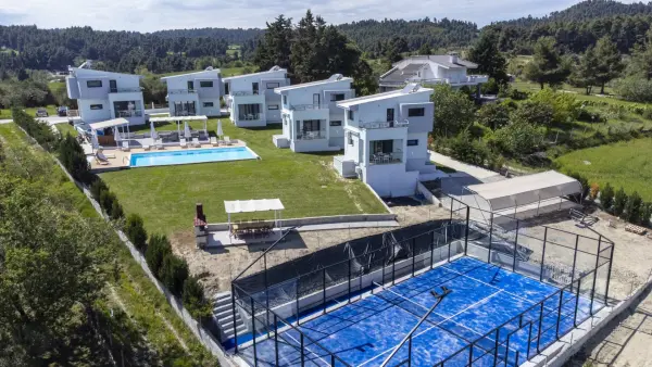 Padel court at Blue Avenue, Chalkidiki - photo 1