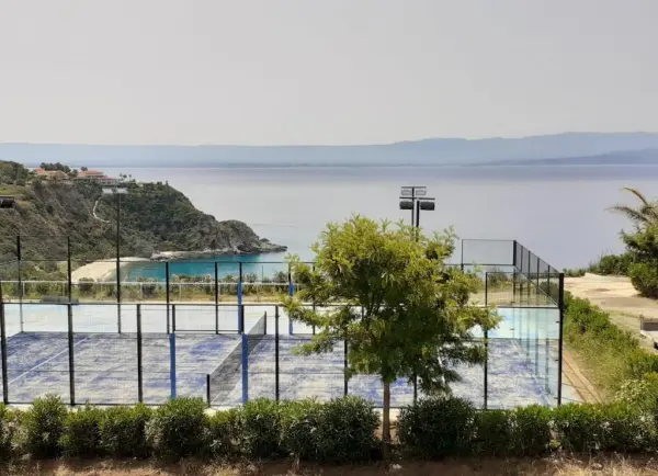 Pista de pádel en Blue Bay Resort, Capo Vaticano - foto 1