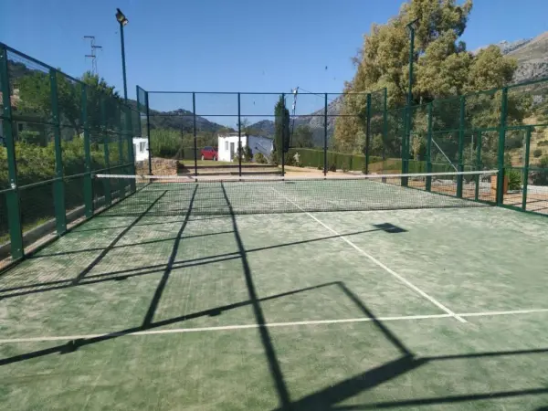 Padelplatz bei Casa Rural Los Cascajales, Andalusien - Foto 1