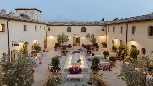 Castello di Casole - Hotelfoto 2