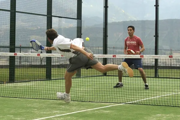 Padelplatz bei Cerdanya Viva Ecoestades, Katalonien - Foto 2