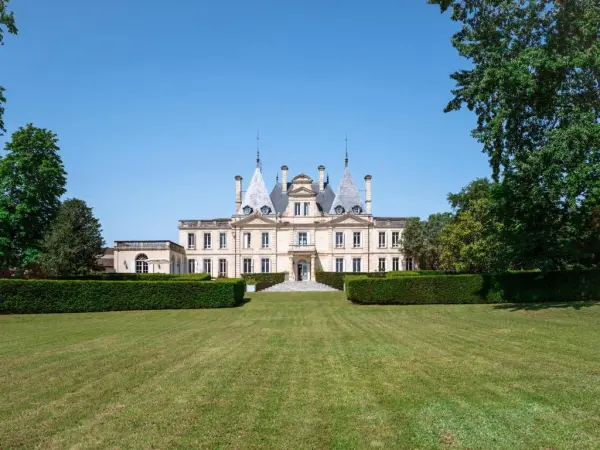 Château de Lussac - hotel photo 1