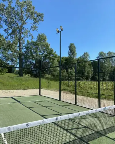 Padel court at Château de Lussac, Nouvelle-Aquitaine - photo 2