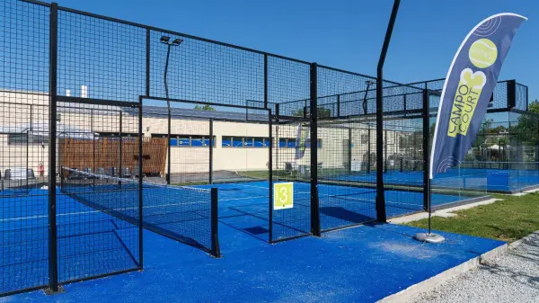 Padelplatz bei Club del Sole Rimini Family Resort, Viserba - Foto 1