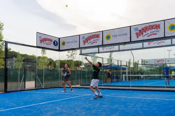 Terrain de padel : Club del Sole Romagna Family Resort, Riccione - photo 2