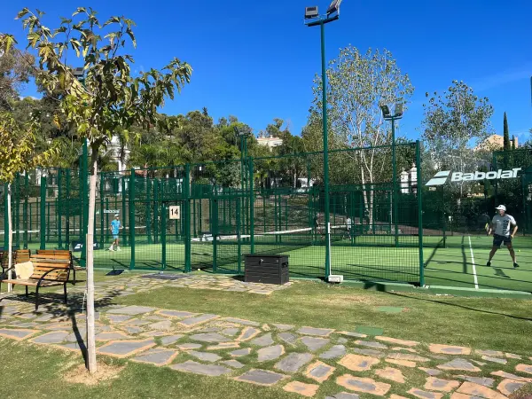 Padelplatz bei Club Med Magna Marbella, Andalusien - Foto 3