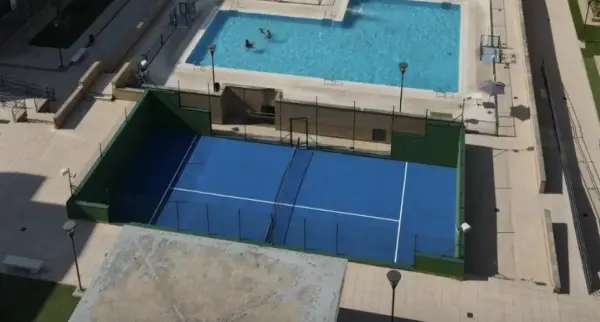 Padelplatz bei Compostela Suites, Region Madrid - Foto 1