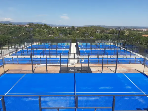 Padelplatz bei Dolce by Wyndham Barcelona Resort, Katalonien - Foto 1