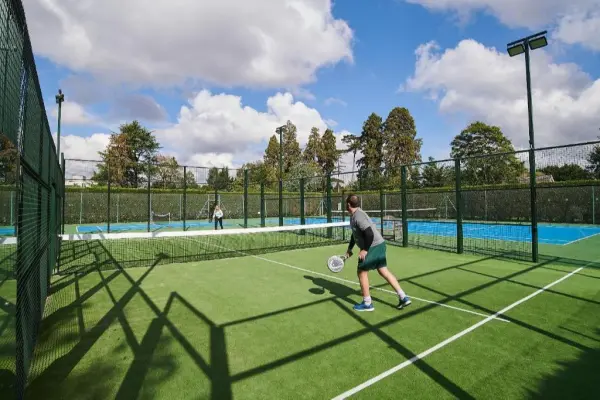Padelplatz bei Down Hall Hotel, Spa & Estate, Essex - Foto 1