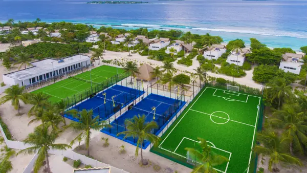 Padelplatz bei Emerald Maldives Resort & Spa, Raa-Atoll - Foto 1