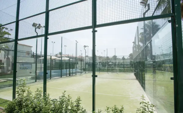 Padelplatz bei Estival Park Silmar, Katalonien - Foto 2