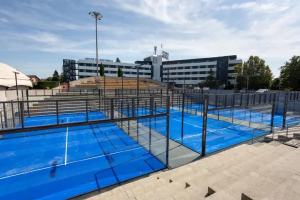 Terrain de padel : Everness Hotel & Resort, Genève - photo 2