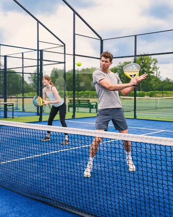 Terrain de padel : Fairmont Windsor Park, Egham - photo 1