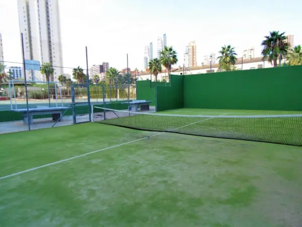 Pista de pádel en Gemelos 22-Fincas Benidorm, Comunidad Valenciana - foto 1