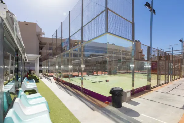 Padelplatz bei Gloria Palace San Agustín Thalasso & Hotel, Kanarische Inseln - Foto 1