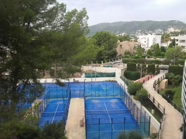 Padel court at GPRO Valparaiso Palace & Spa, Balearic Islands - photo 2
