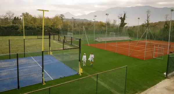 Padel court at Grand Hotel Telese, Telese Terme - photo 3
