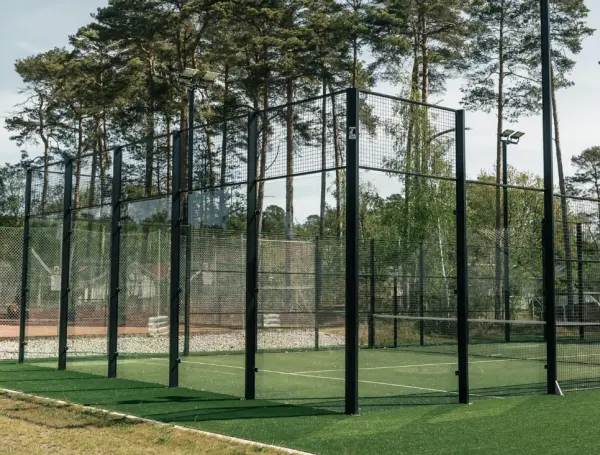 Padelplatz bei Hälleviks Havsbad, Blekinge - Foto 2