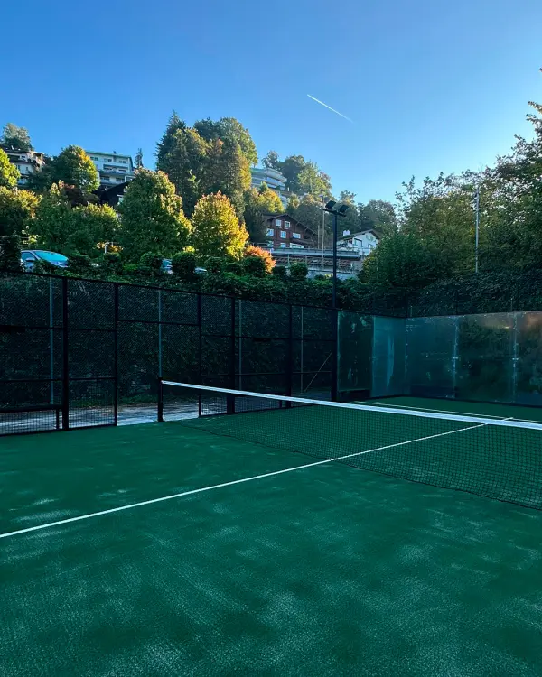 Pista de pádel en HERMITAGE Lake Lucerne - Beach Club & Lifestyle Hotel, Lucerna - foto 4