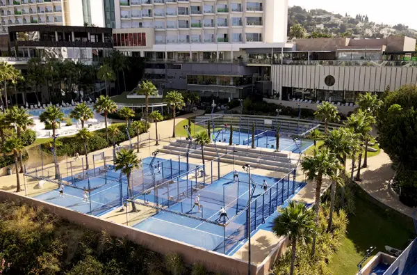 Pista de pádel en Higuerón Hotel Curio Collection by Hilton, Andalucía - foto 3