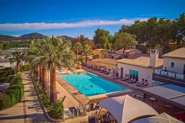 Holiday Marina Resort - hotel photo 1