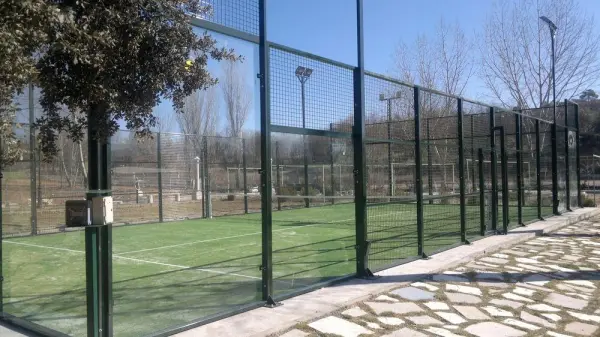 Terrain de padel : Hostal Isis, Castille-La Manche - photo 1