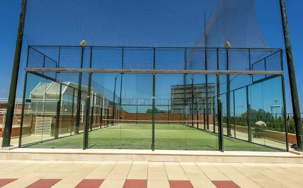 Terrain de padel : Hotel Albufera, Valence - photo 1