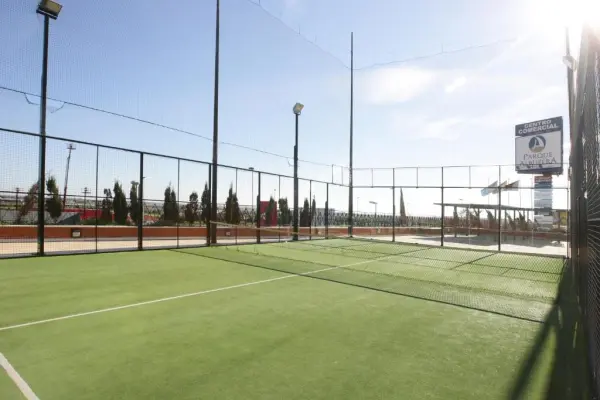 Terrain de padel : Hotel Albufera, Valence - photo 3