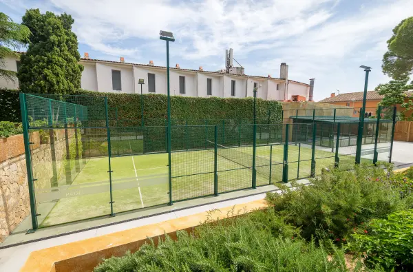 Hotel Alga, Cataluña, España