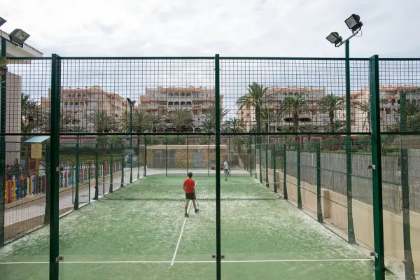 Padelplatz bei Hotel AR Golf Almerimar, Andalusien - Foto 2