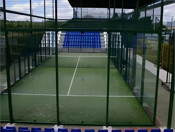 Padelplatz bei Hotel Auditorio Santiago & Spa, Galicien - Foto 4
