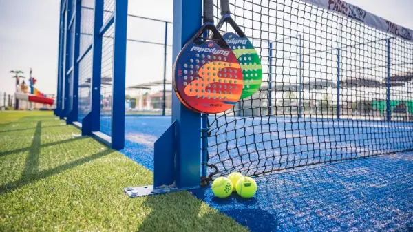Terrain de padel : Hotel Baya Strand, Milano Marittima - photo 1