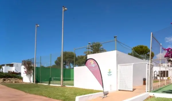 Padelplatz bei Hotel Calimera Fido Gardens, Balearen - Foto 1