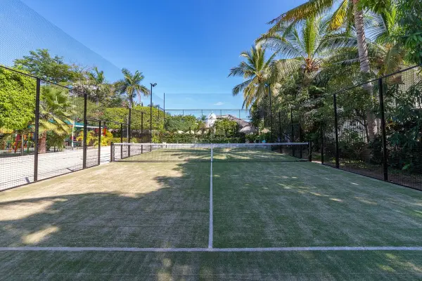 Terrain de padel : Hotel Castillo Huatulco & Beach Club, Huatulco - photo 3