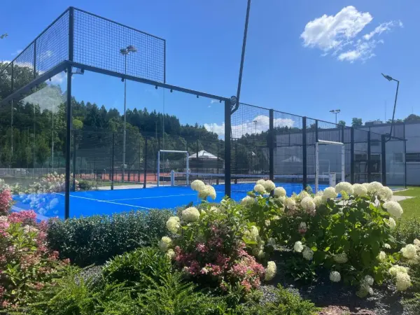 Terrain de padel : Hotel Davídek Trutnov, Trutnov - photo 1