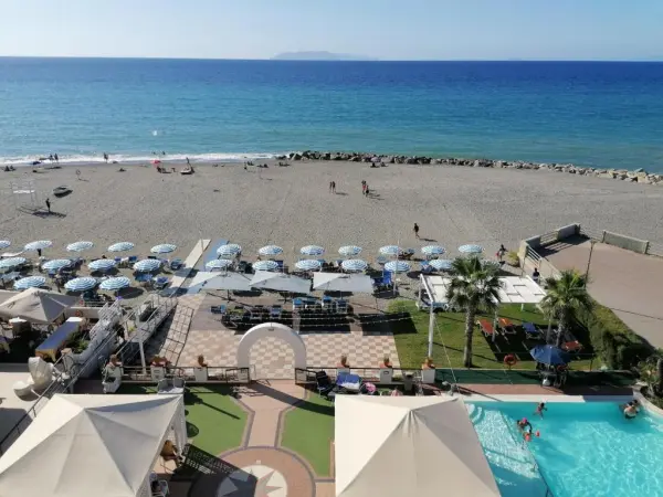 Hotel Il Gabbiano Beach - Hotelfoto 2